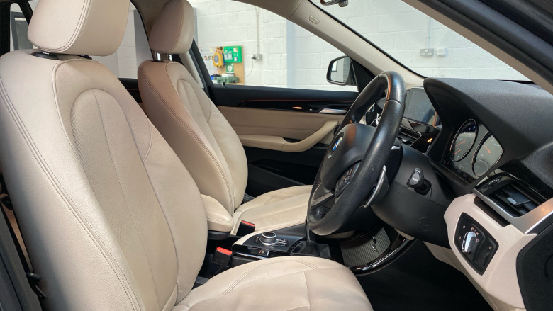 BMW X1 sDrive 20i xLine 5dr Step Auto Petrol Estate